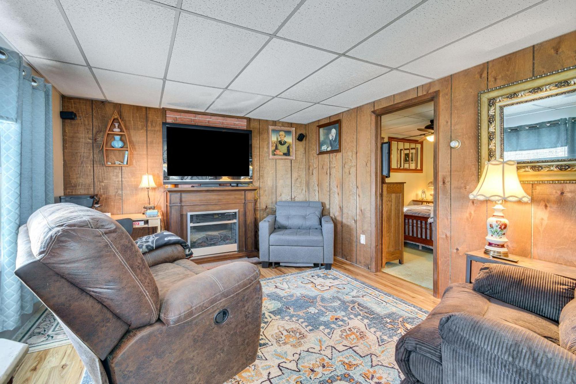 Waterfront Wolcott Vacation Rental With Deck And Views Exterior photo